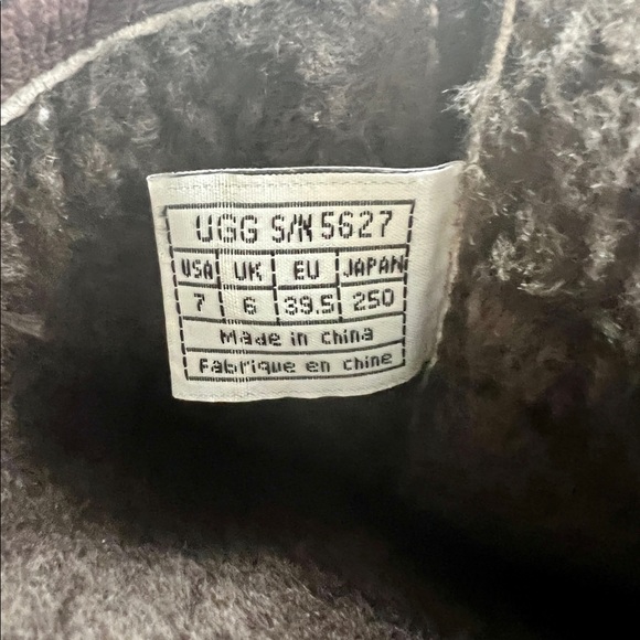 UGG Leather Lined Boots - Picture 5 of 5